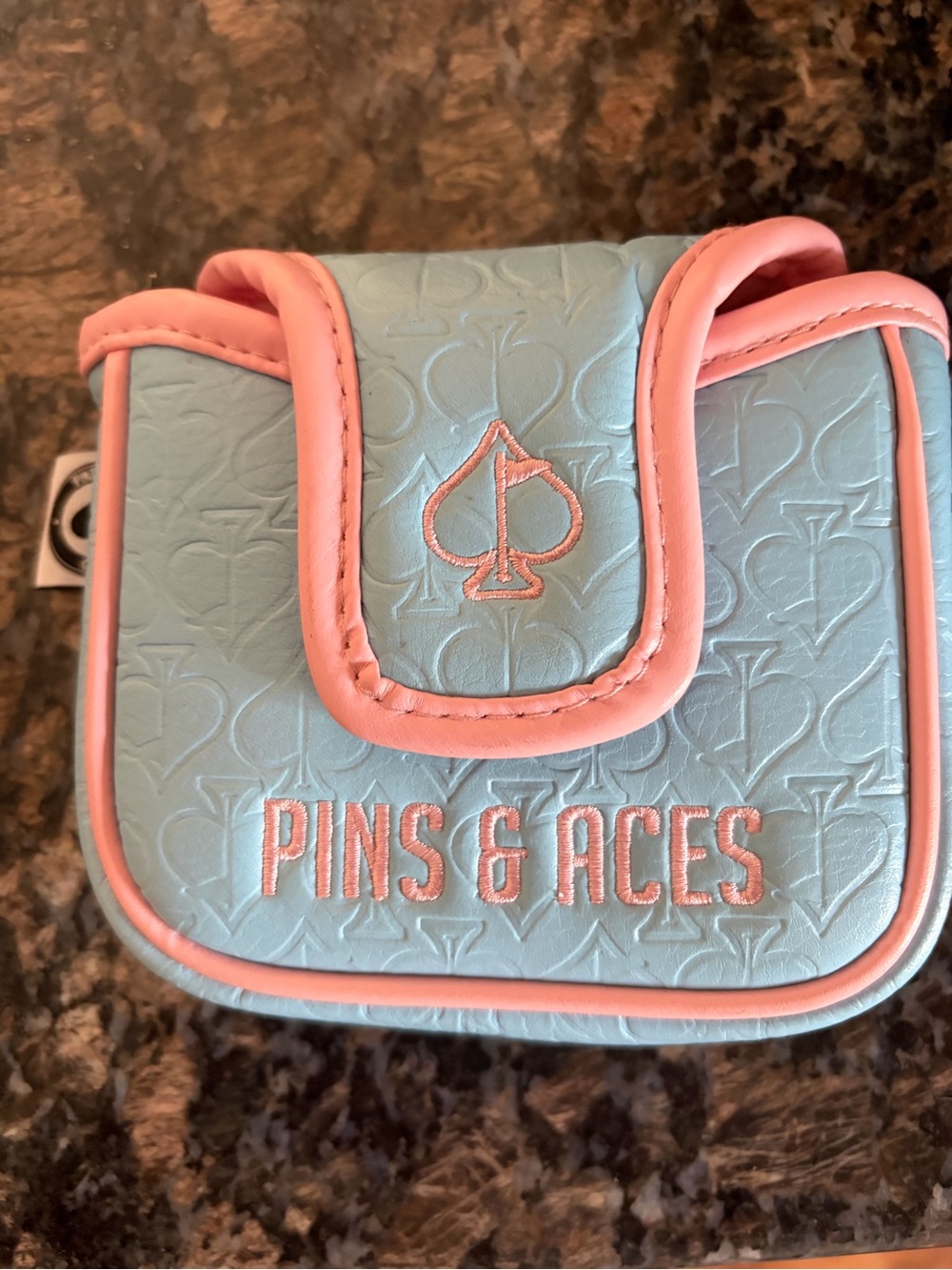 Pins and aces putter cover